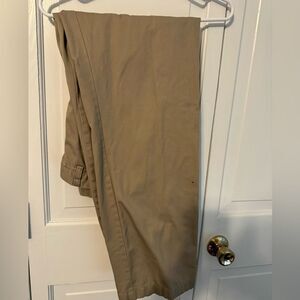Men’s Classic Khakis 34x30 great condition. Jos A Bank. Straight leg.